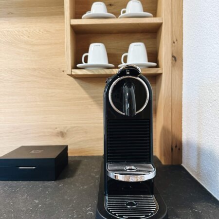 Kaffeemaschine im Hotelzimmer